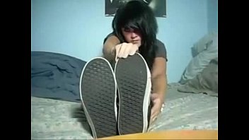 Feet Legs and Heels Goth Chick - SuperJizzCams.com